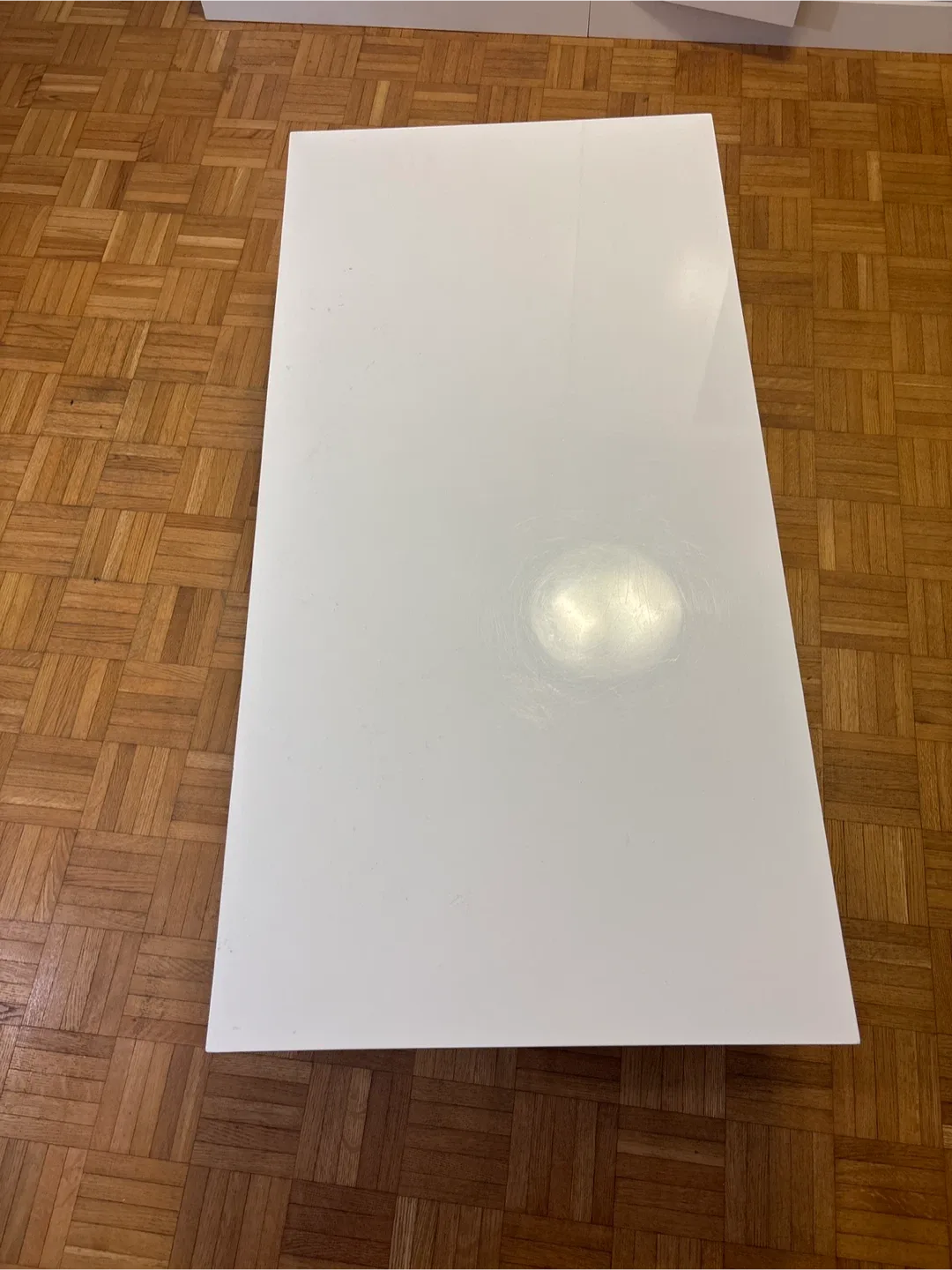 White Coffee Table image indicator(2)