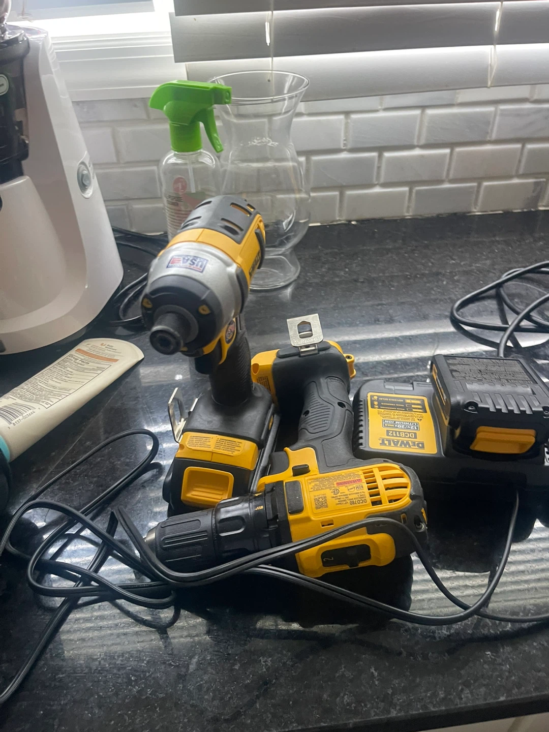 DeWalt Cordless Drill and Impact Driver Kit - photo 3