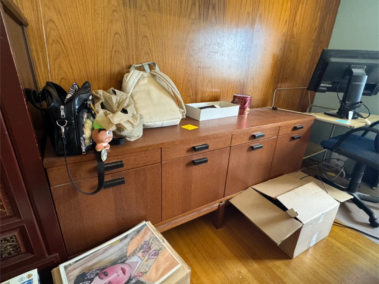 Wooden Cabinet/Credenza thumbnail