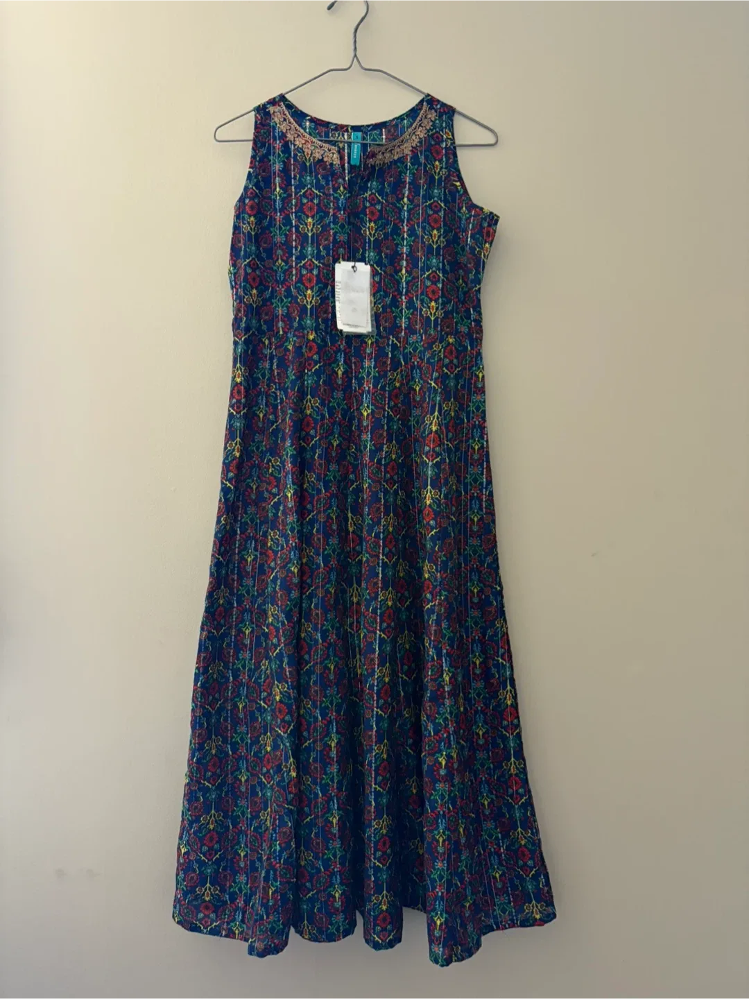 Kurti pant set - Indian women thumbnail
