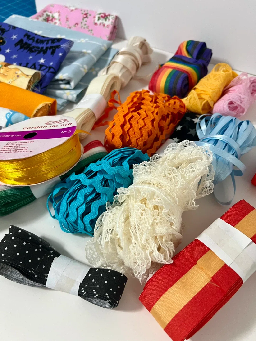 Fabric Scraps & Ribbon Bundle and Much More!!!! image indicator(3)