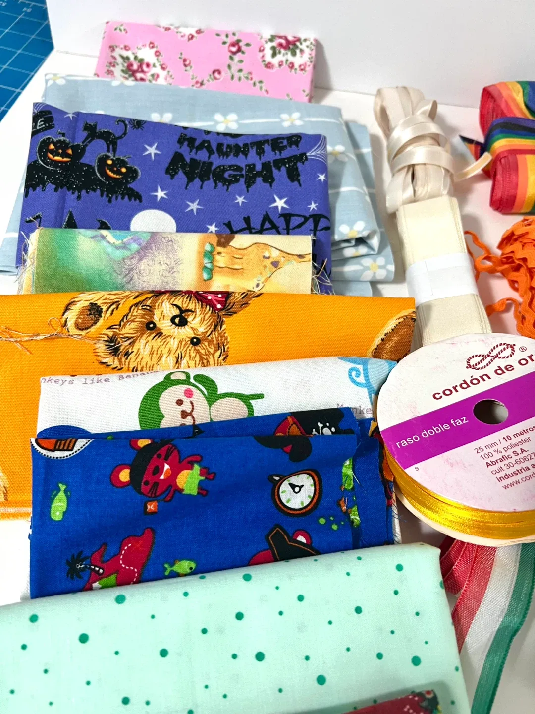 Fabric Scraps & Ribbon Bundle and Much More!!!! image indicator(5)