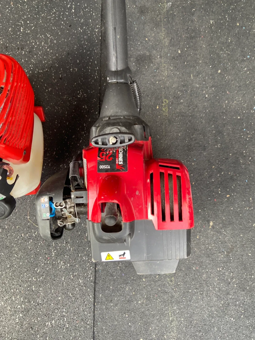 Homelite 26B Leaf Blower & YZ500 Weed Trimmer image indicator(2)