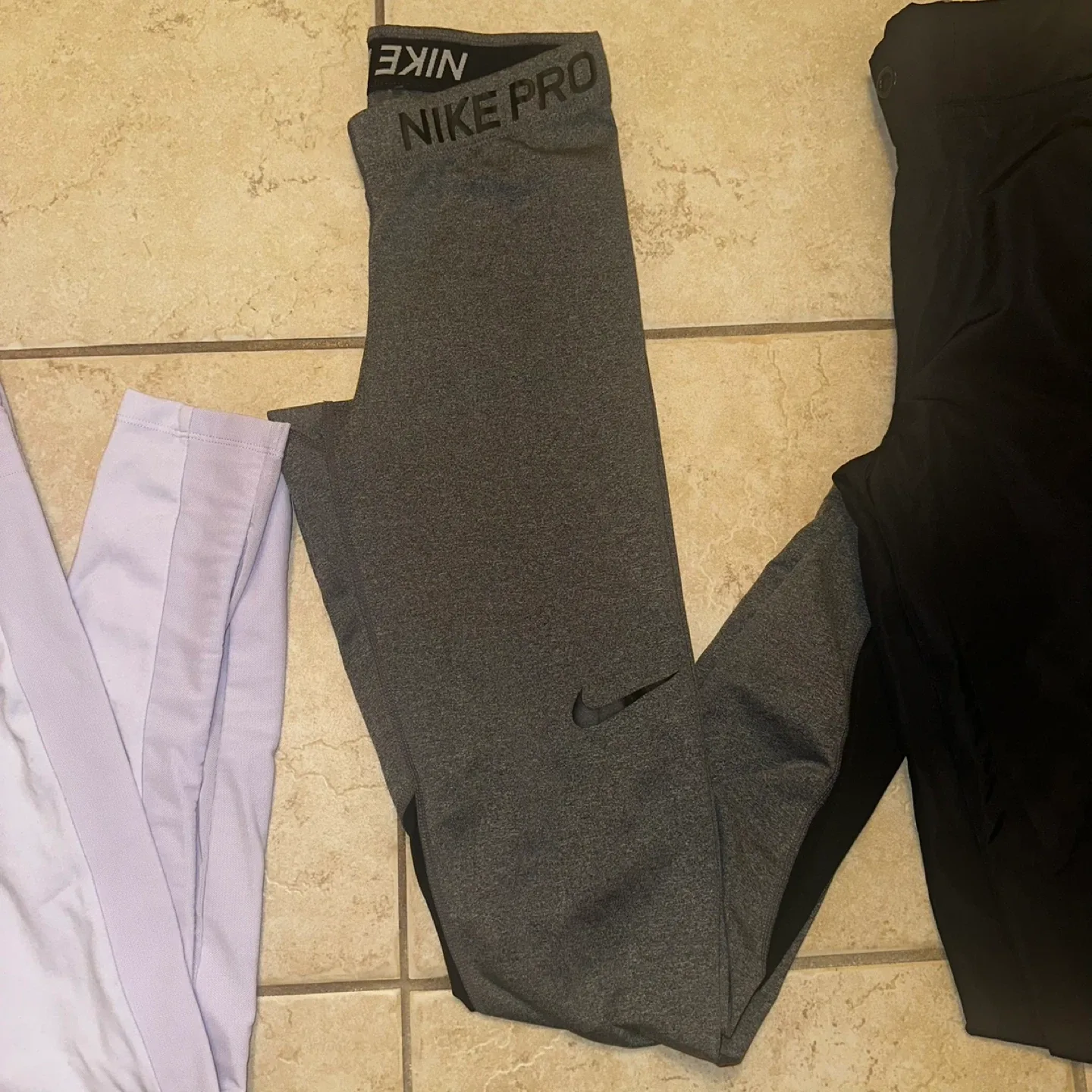 Nike Pro, Diadora, Gymshark Leggings Bundle image indicator(4)