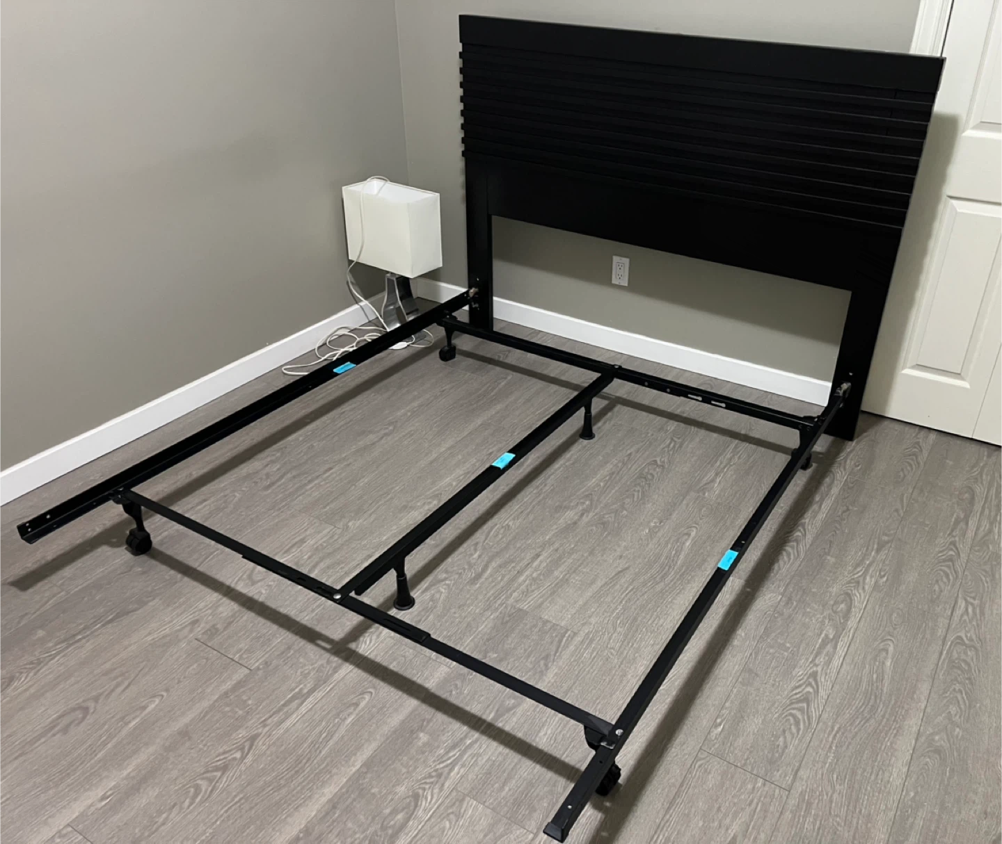 Bed Frame with Headboard - photo 2