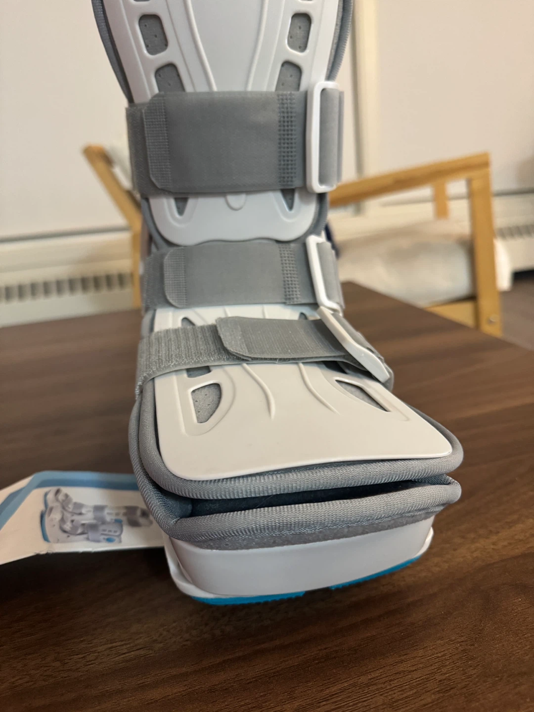 Air Walker Boot - Size M - photo 4