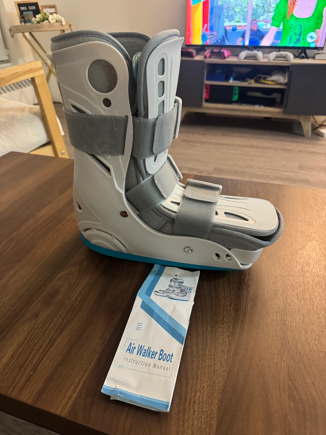 Air Walker Boot - Size M - photo 2