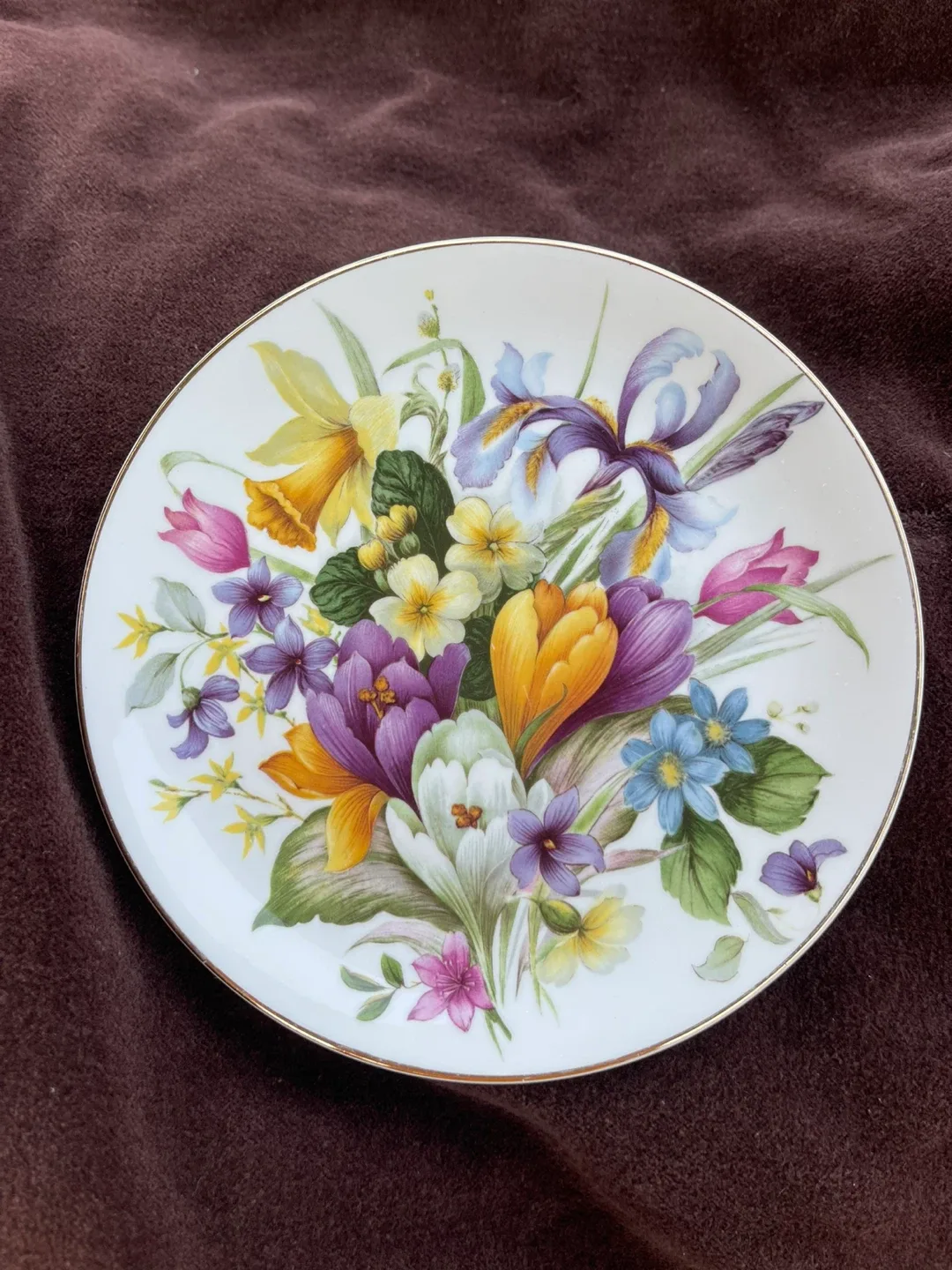 Royal Vale Bone China Floral Plate - Made in England image indicator(2)