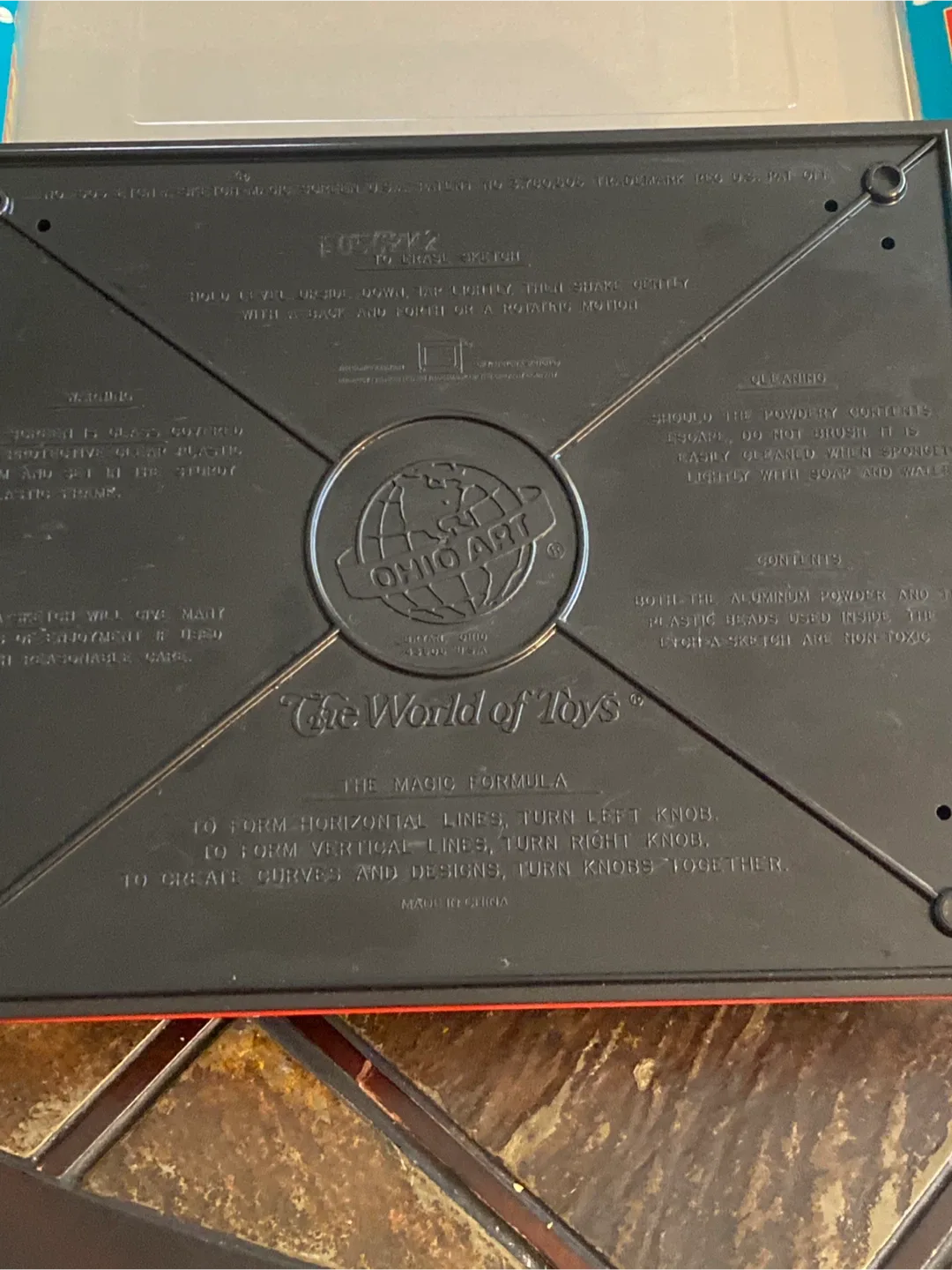 Vintage Etch A Sketch Magic Screen Drawing Toy image indicator(2)