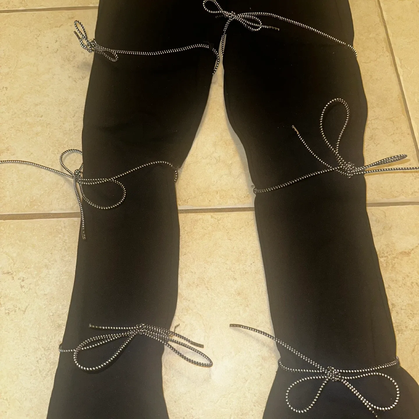 Maniere de voir Reflective bungee flare pants image indicator(5)