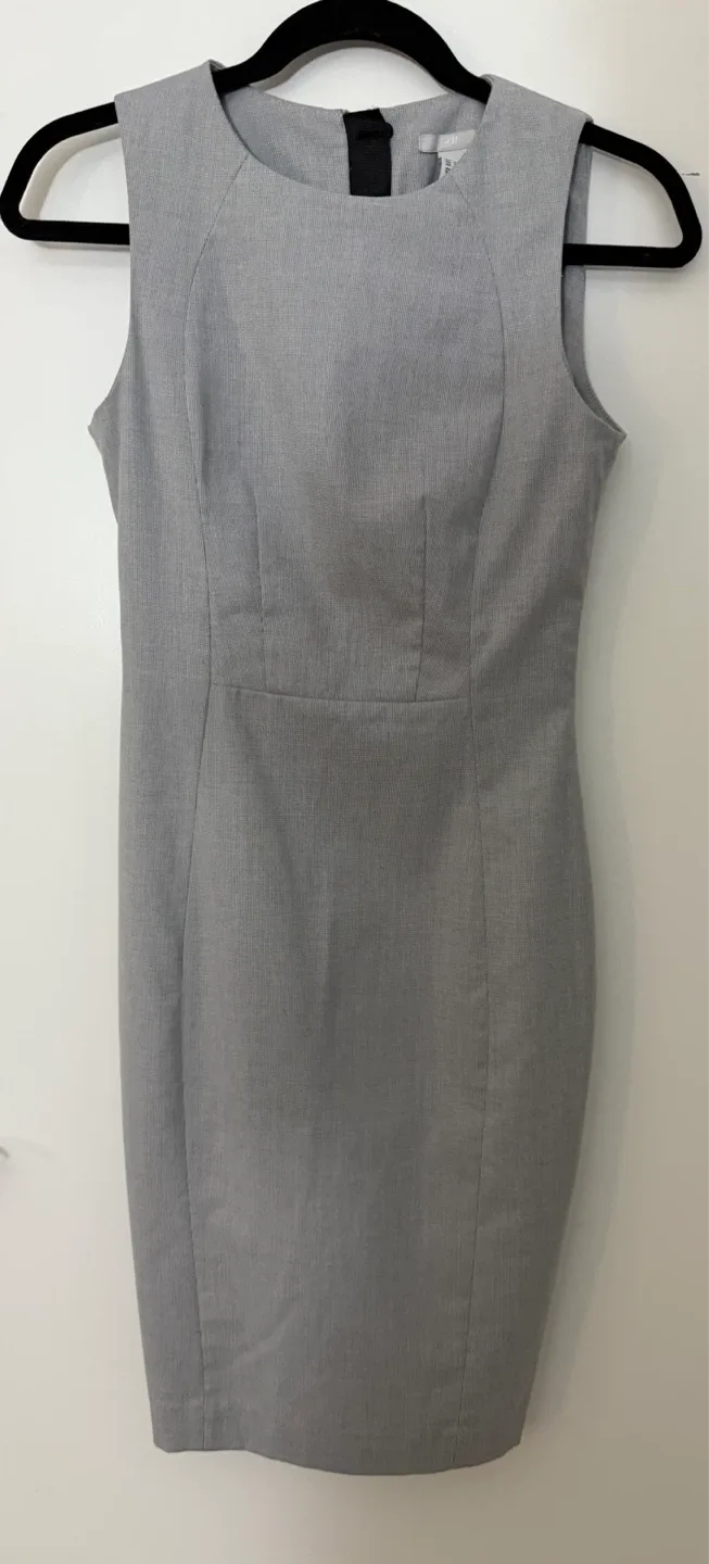 H&M Grey Dress - Size 6 thumbnail