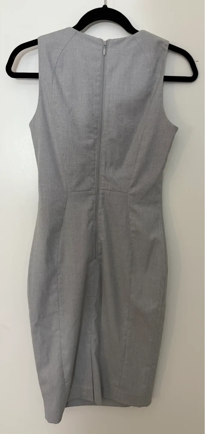 H&M Grey Dress - Size 6 image indicator(2)
