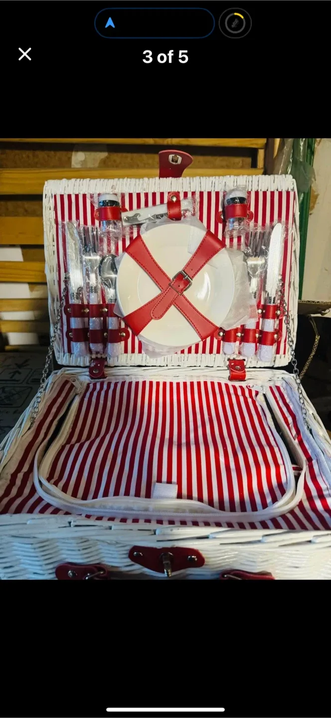 Wicker Picnic Basket Set - Red & White image indicator(3)