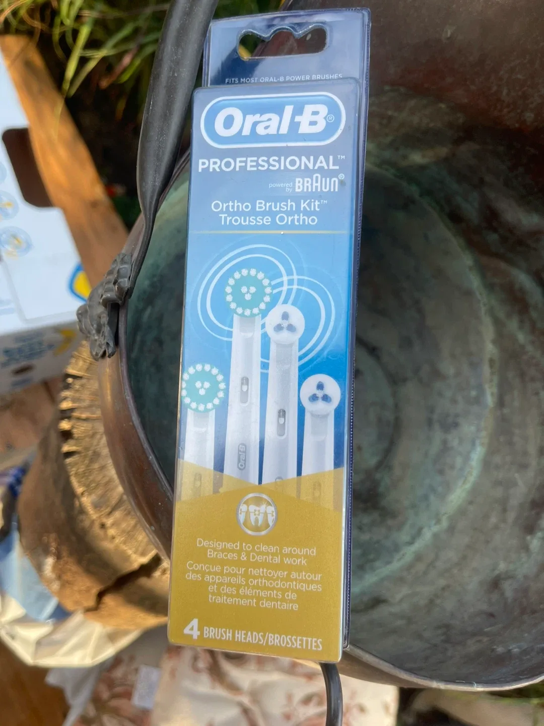 Oral-B Professional Ortho Brush Kit - 4 Brush Heads image indicator(2)