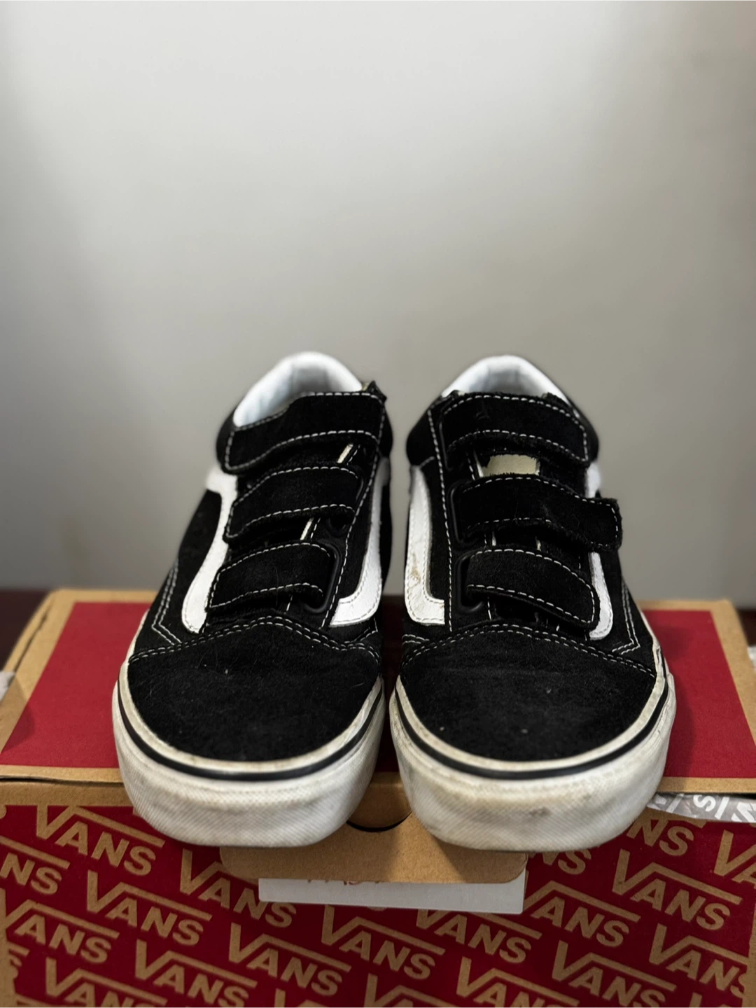 Vans Old Skool V Black/White - Size 4 Mens/5.5 Womens