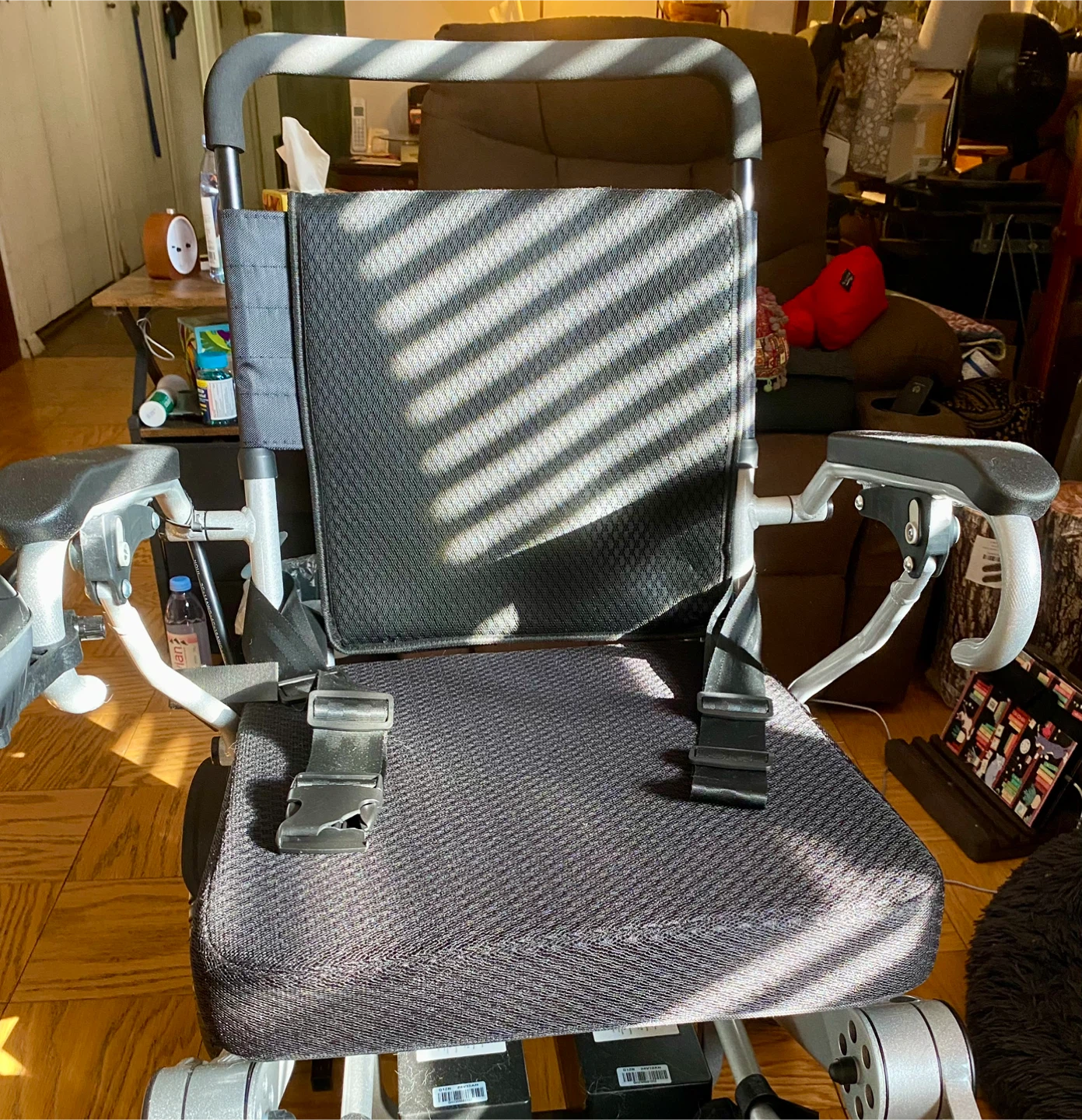 Aotedor lightweight Powered Wheelchair - photo 2
