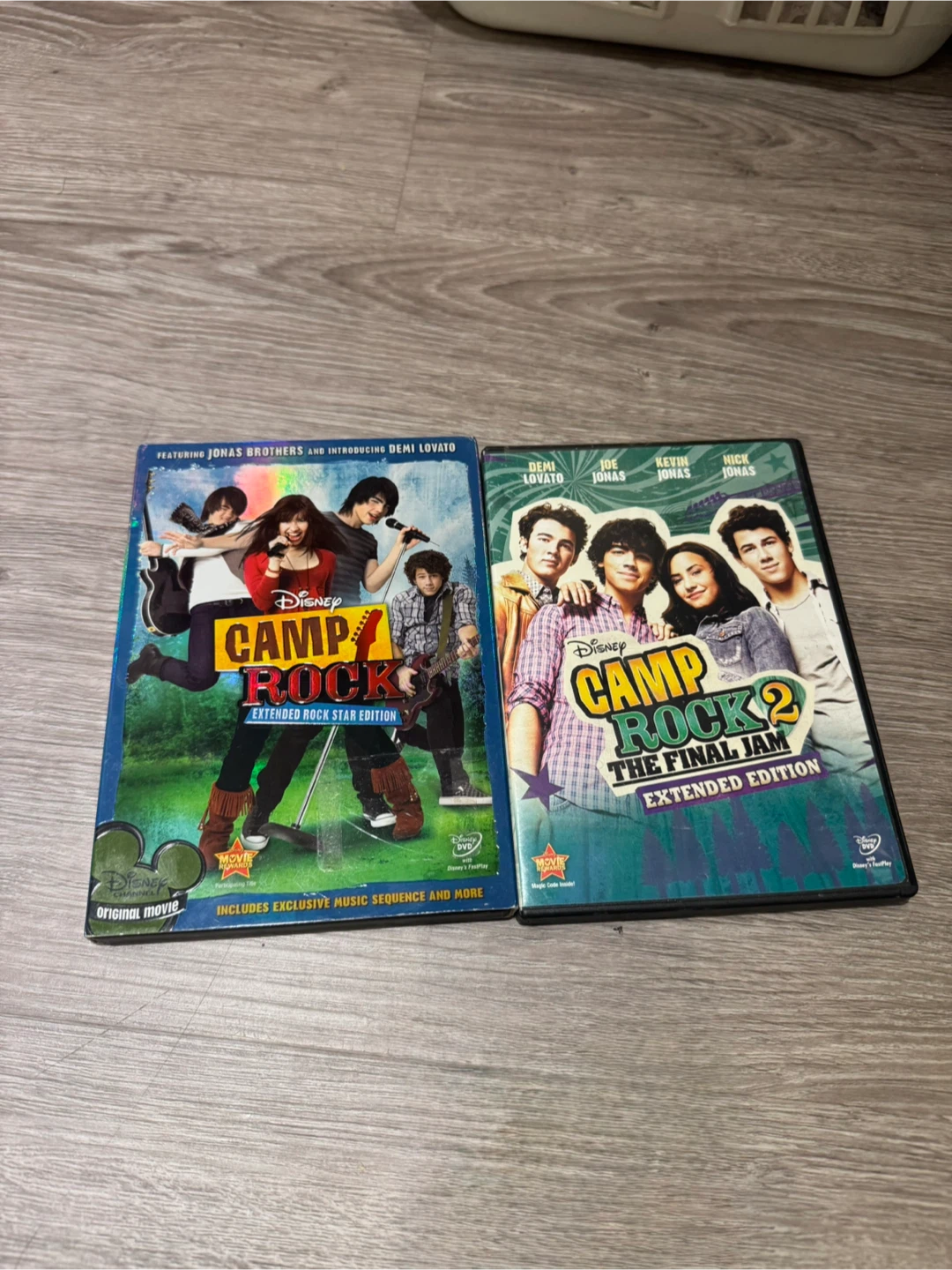 Kids DVDs: Happy Feet, Alvin, Cars, Camp Rock - photo 2