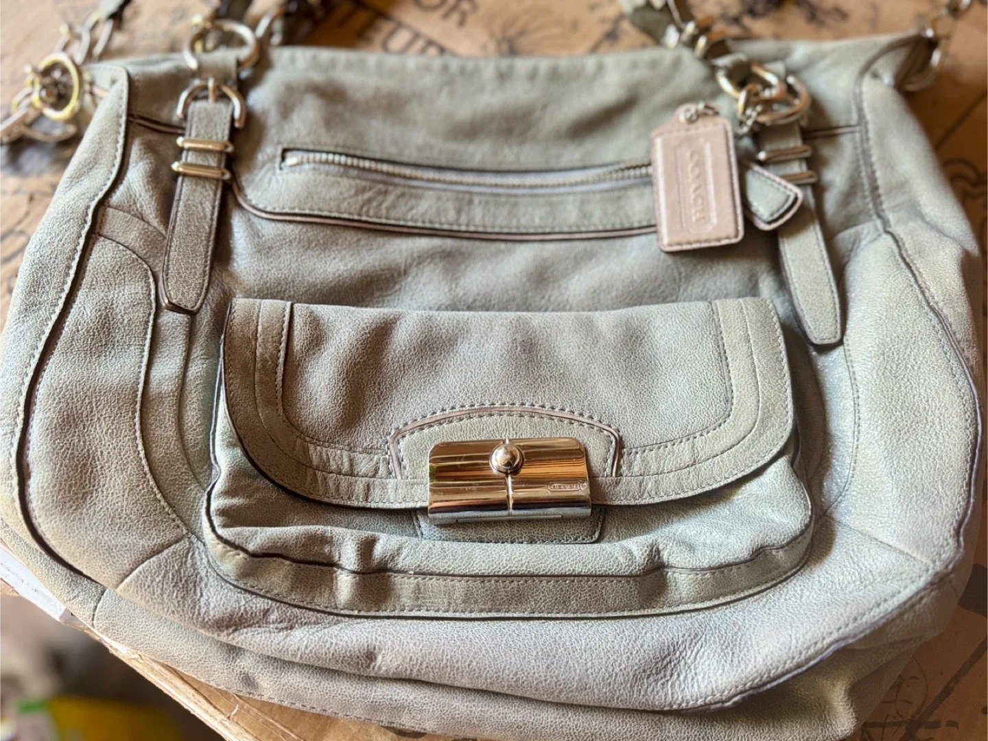 Coach Silver Leather Shoulder Bag image indicator(4)