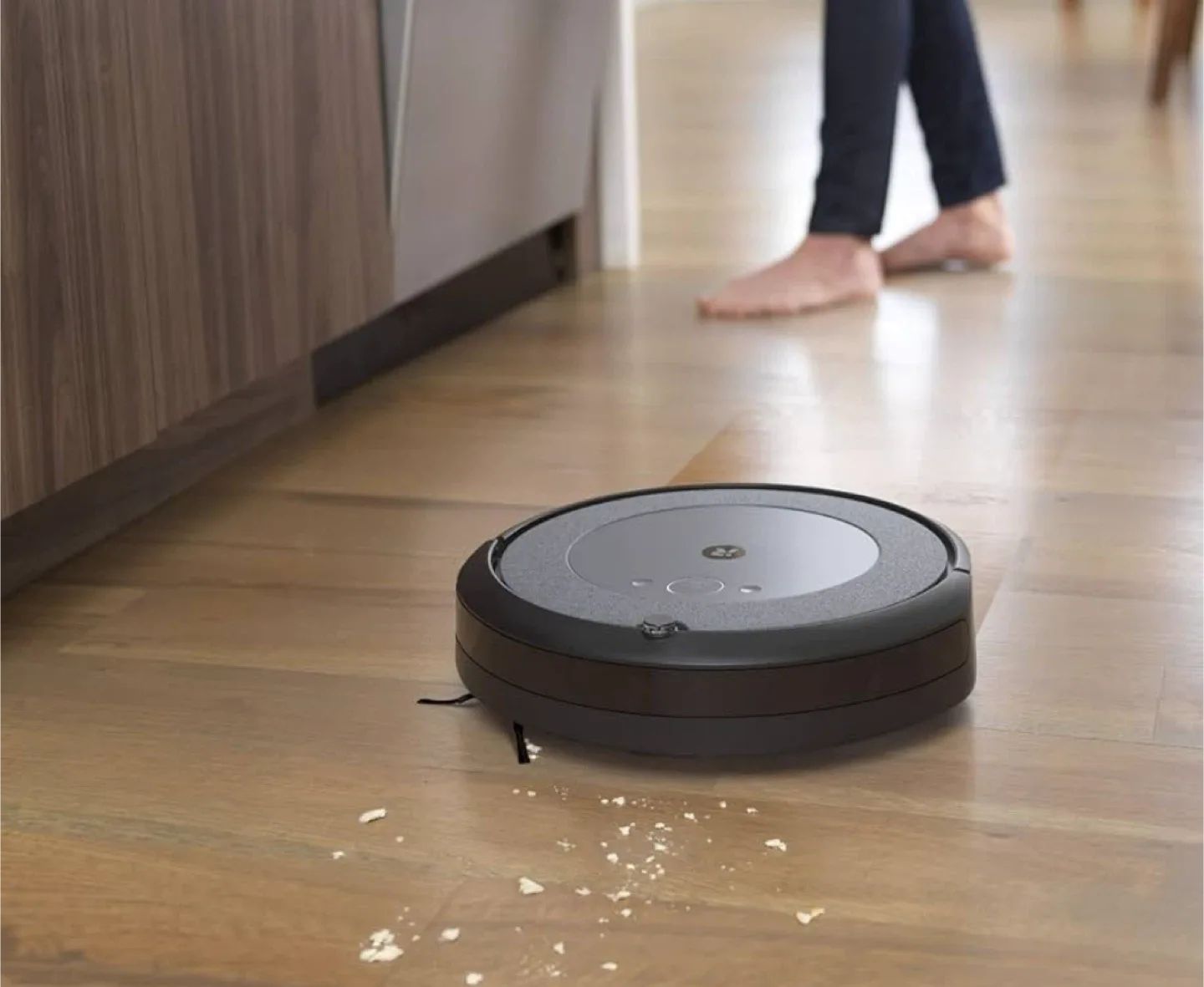 iRobot Roomba i5 Robot Vacuum & Mop- Great Condition! image indicator(3)