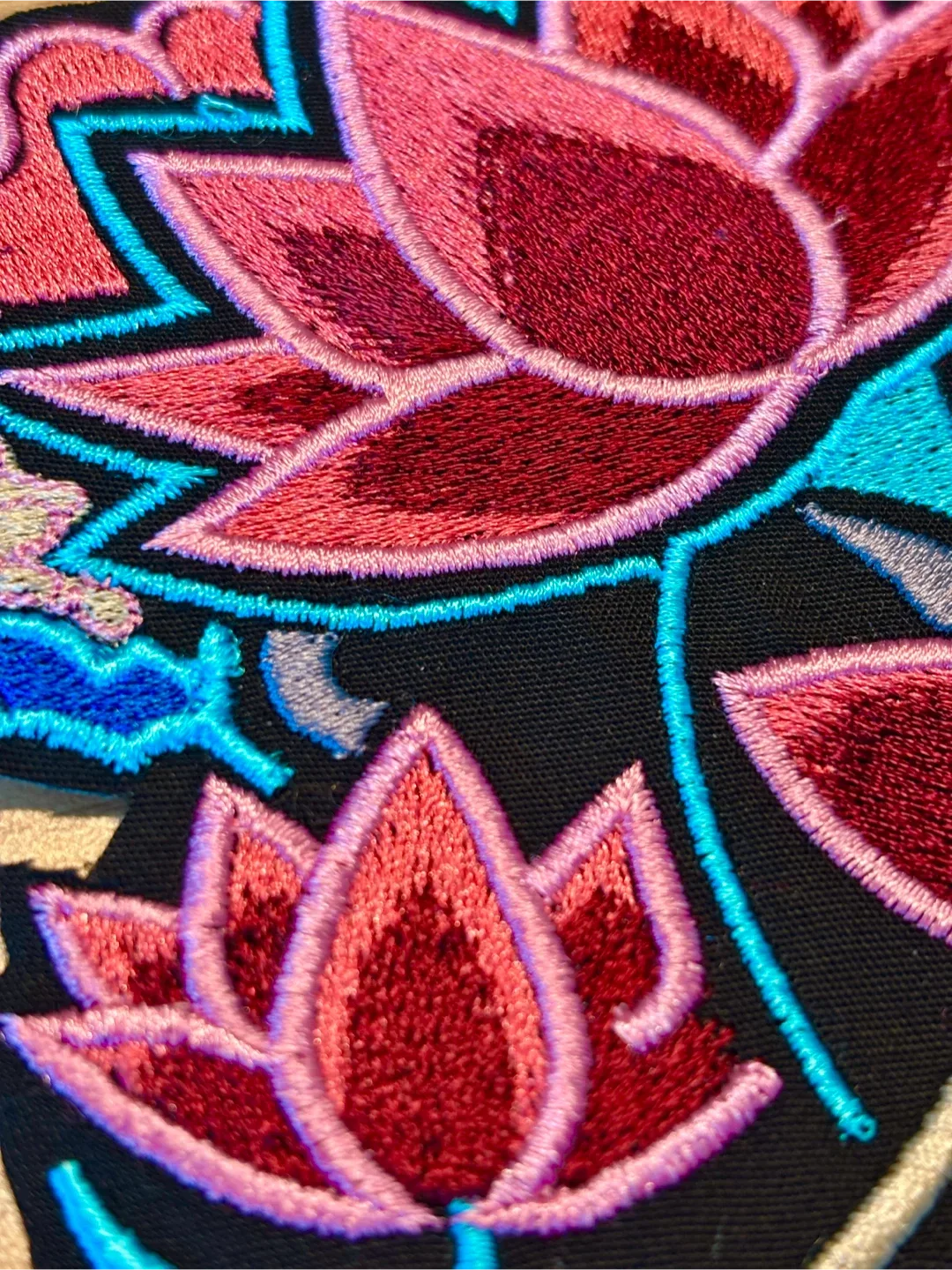 Zoey lotus patches from K-Pop Demon Hunters image indicator(2)