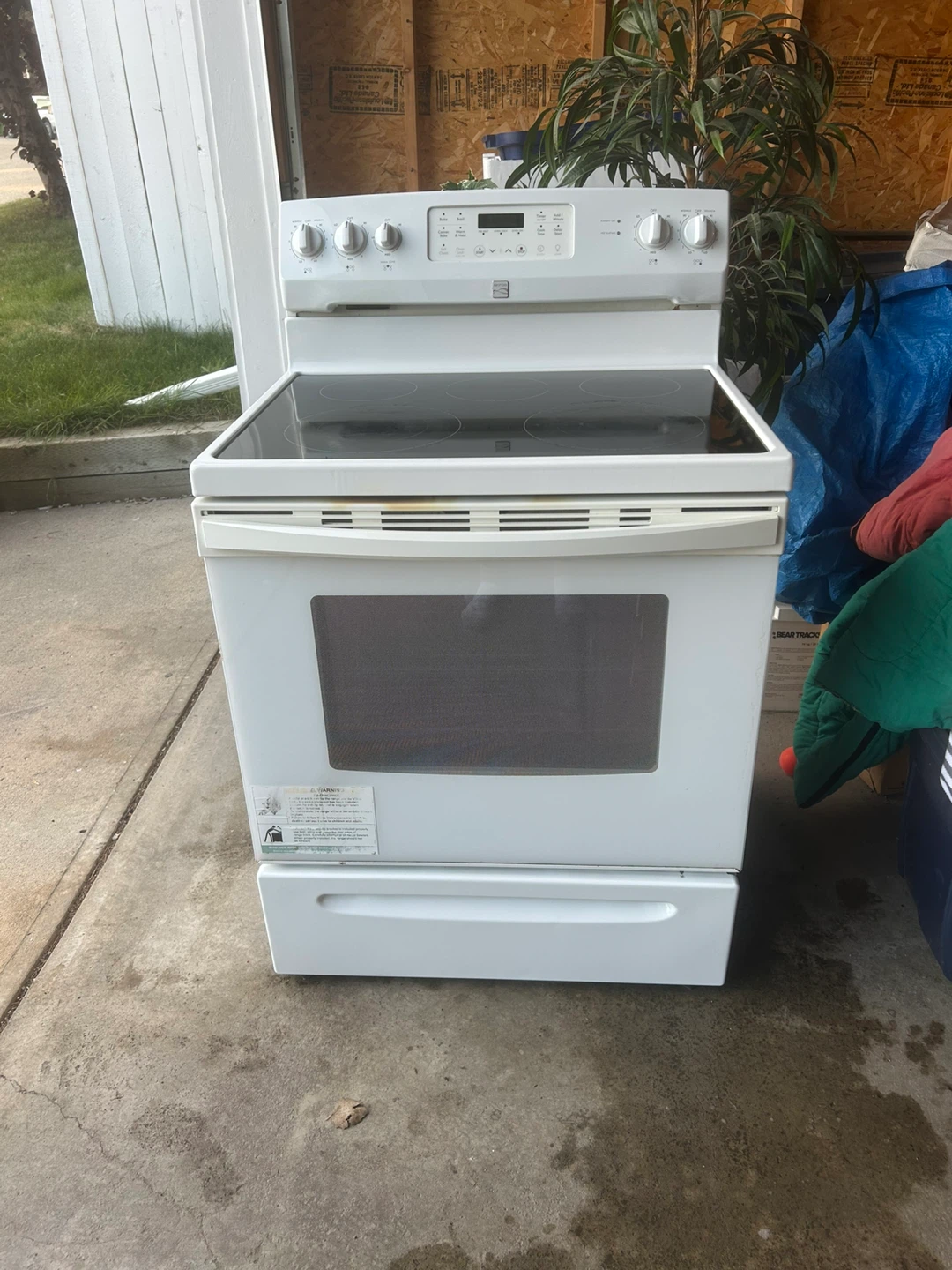 Kenmore Electric Range/Stove - White