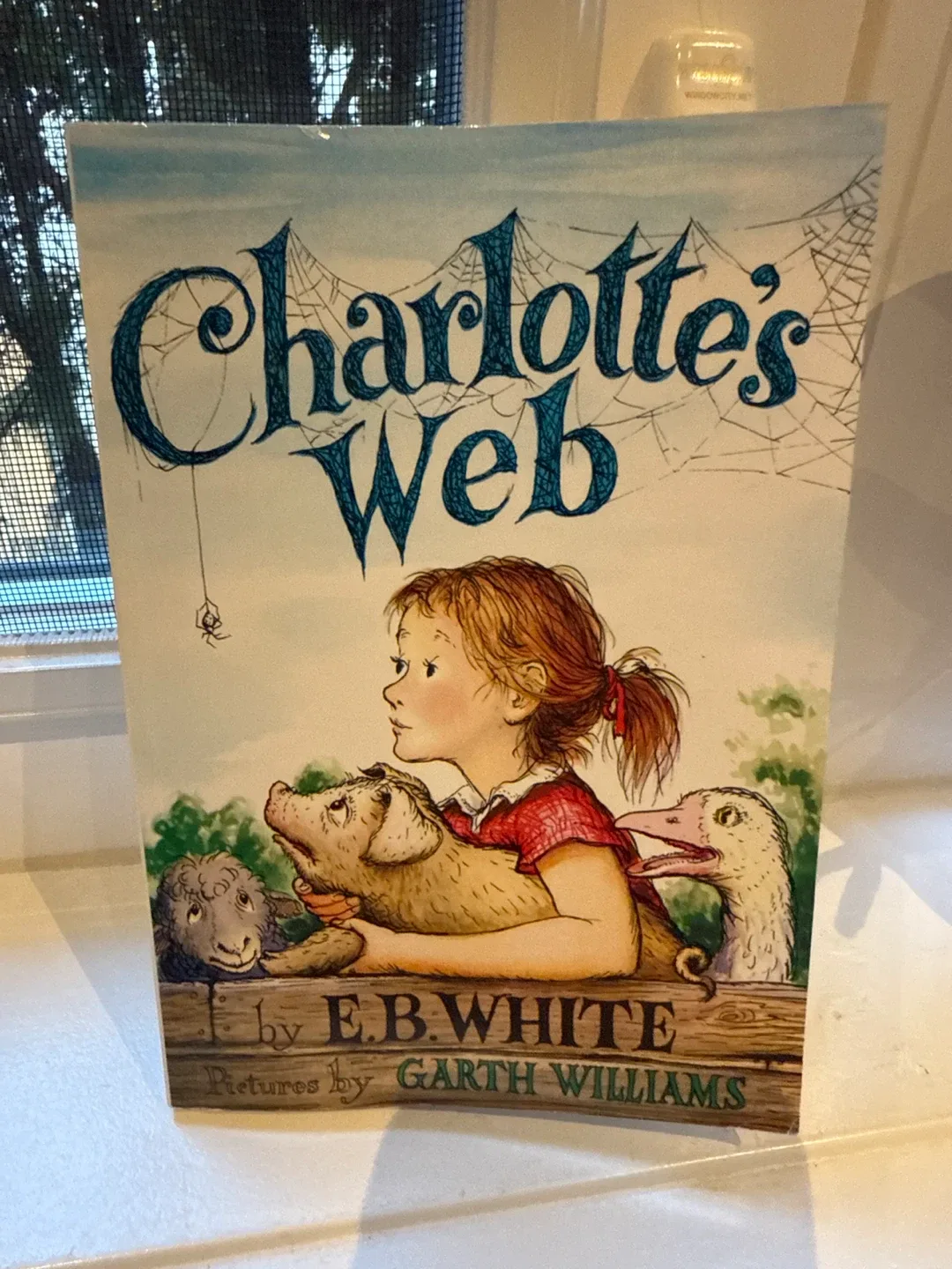 Charlotte's Web by E.B. White thumbnail