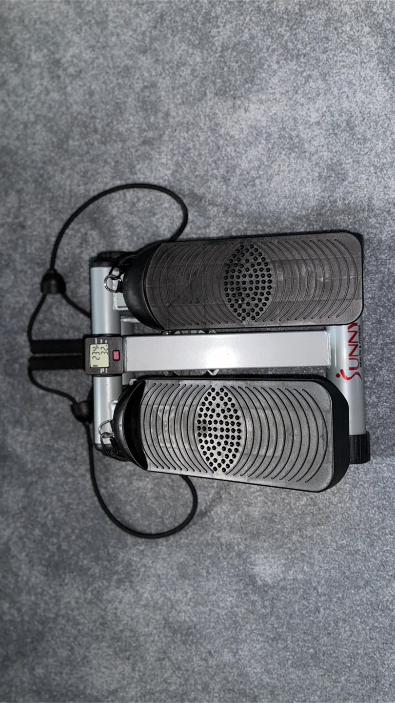 Sunny Health & Fitness Mini Stepper image indicator(3)