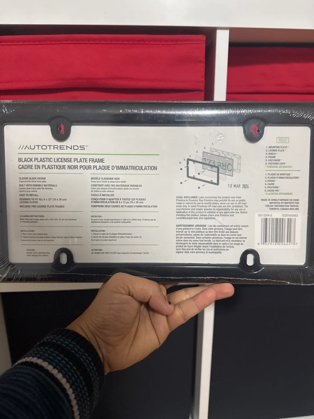 NEW Autotrends Black Plastic License Plate Frame image indicator(2)