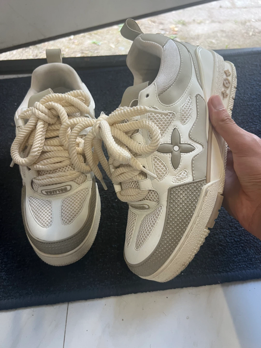 Lv Scate size 41