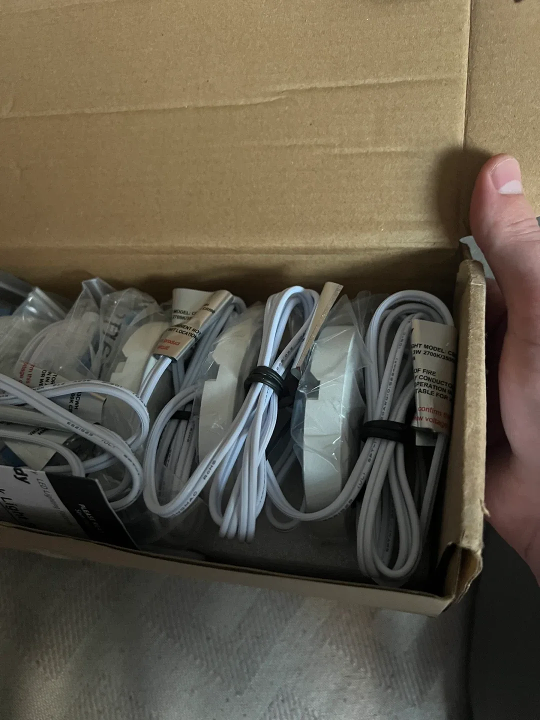 Cloudy Bay LED Low Voltage Deck & Step Lights image indicator(4)