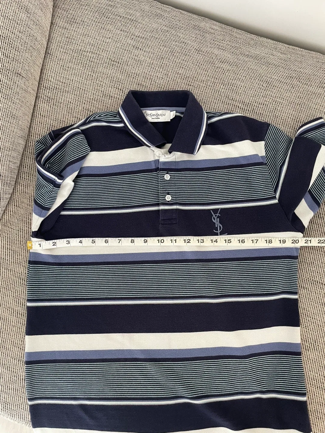 Yves Saint Laurent Polo Shirt - Size L thumbnail