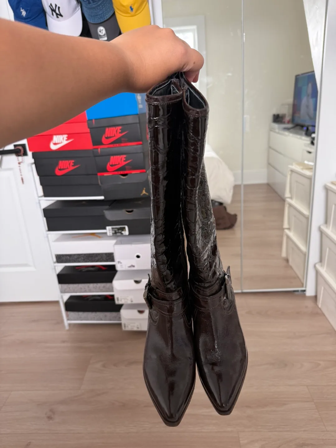 Vero Cuoio - Lady Doc Brown Real Leather Boots image indicator(2)