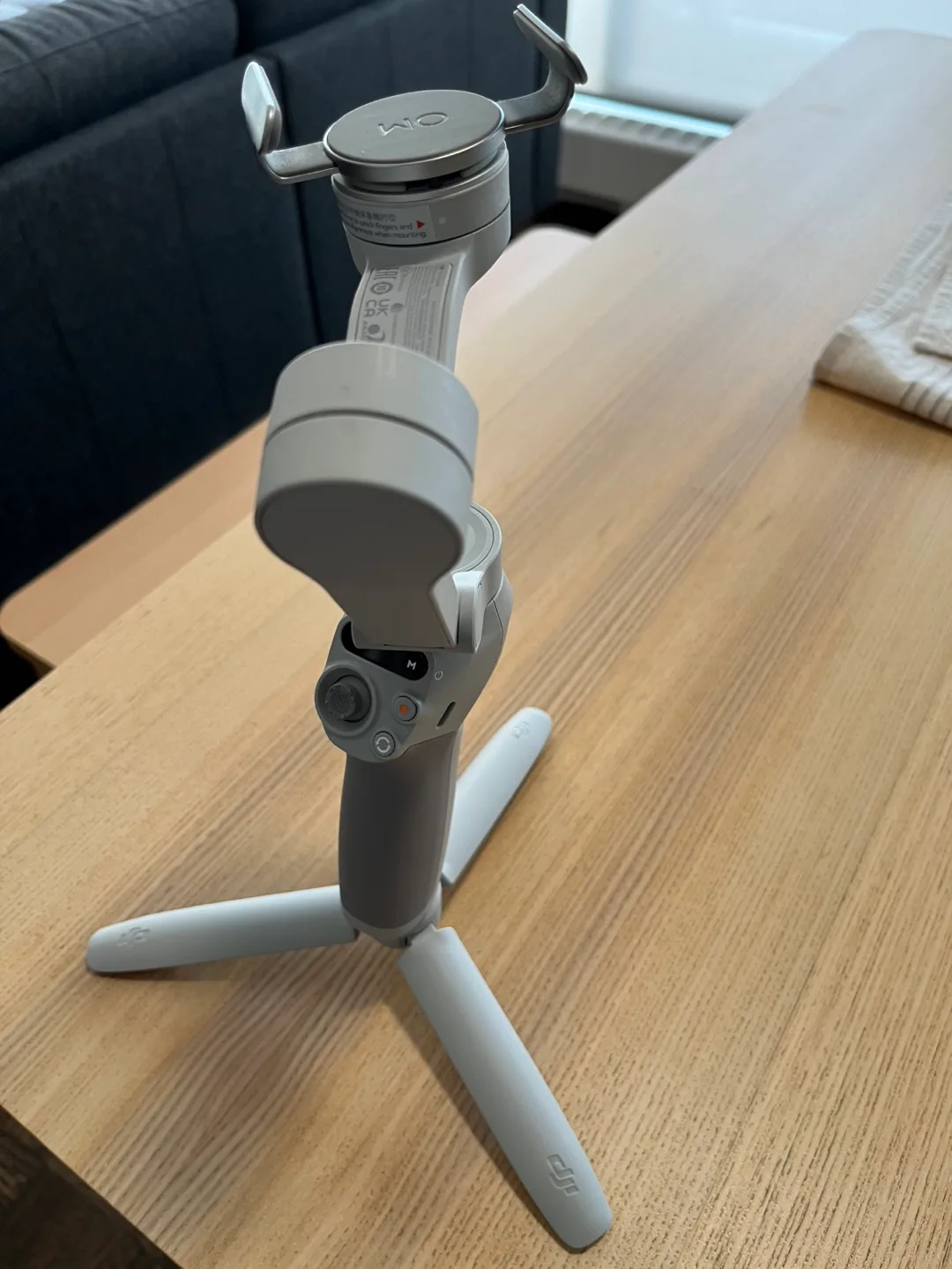 DJI OM 4 SE Gimbal Stabilizer - Like New! image indicator(4)