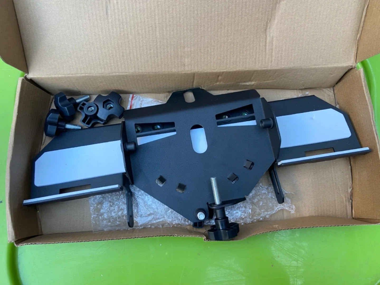 45 Degree Ceramic Tile Chamfered Bracket - New image indicator(2)