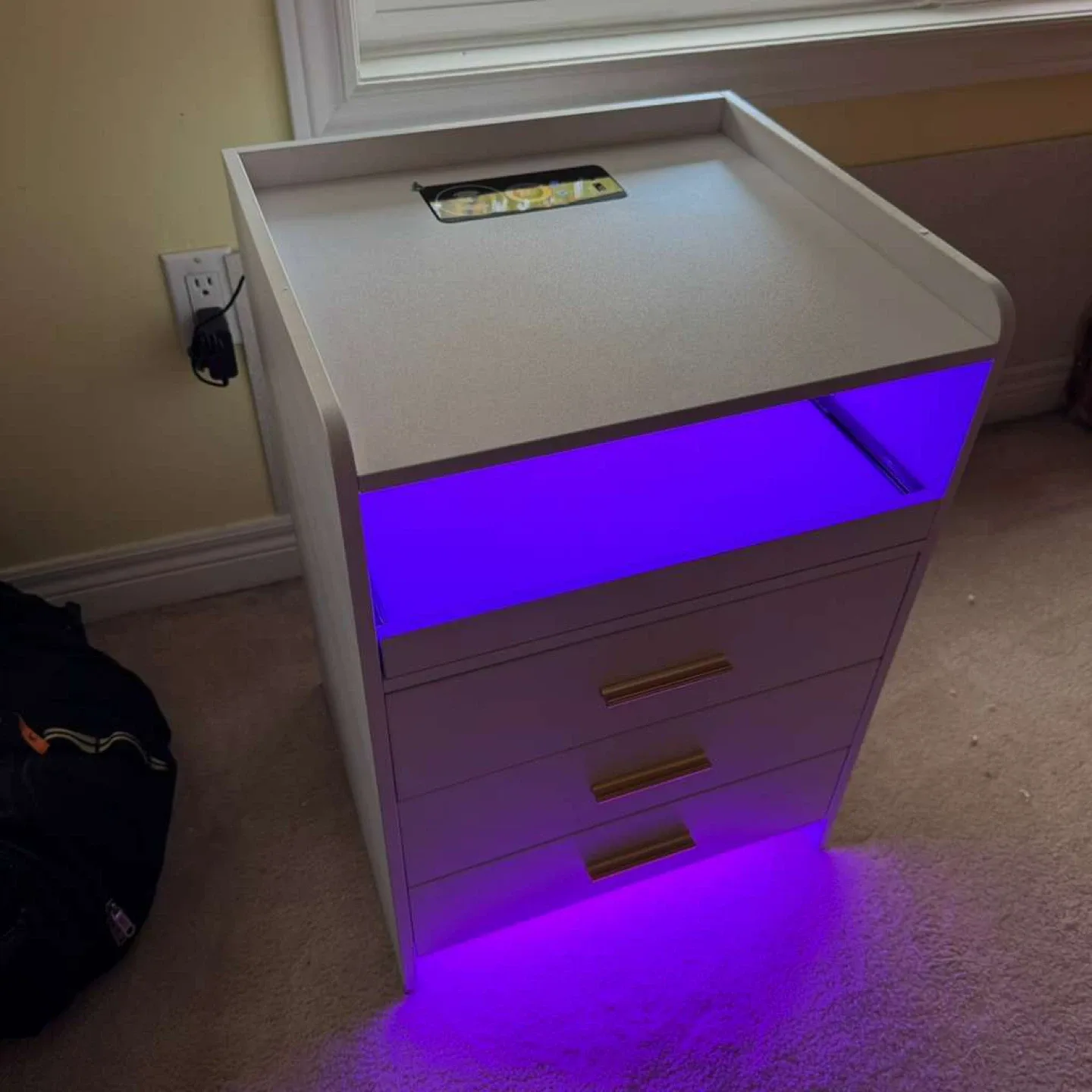 White Nightstand with USB Charging Station image indicator(8)