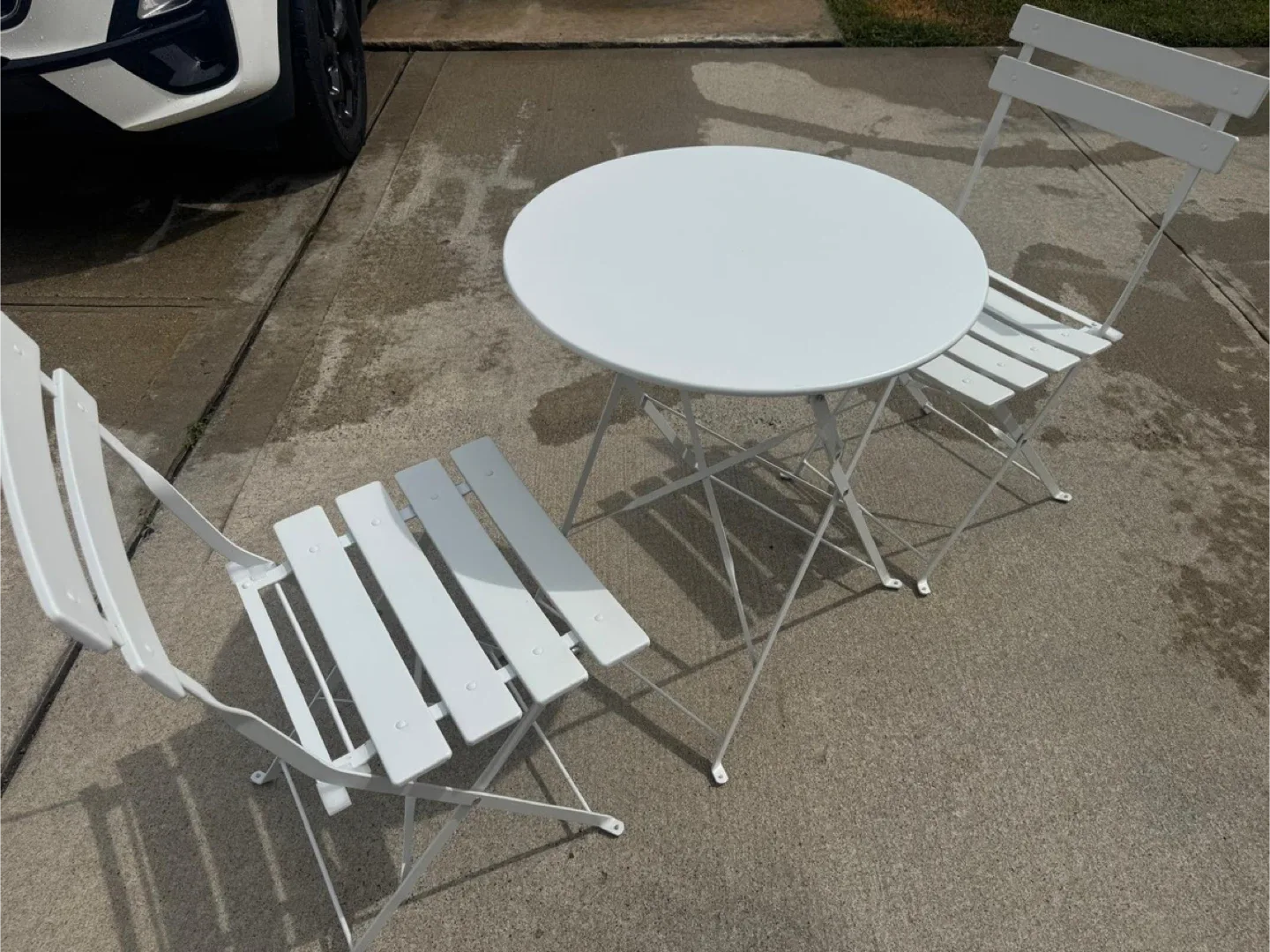 White Outdoor Bistro Set - Table and 2 Chairs image indicator(4)