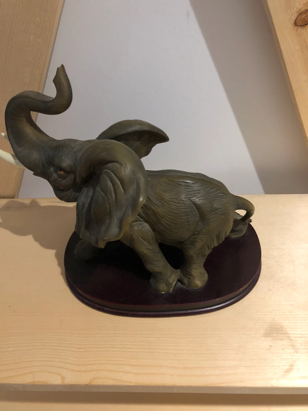 Ruby's Collection Elephant Figurine - photo 3
