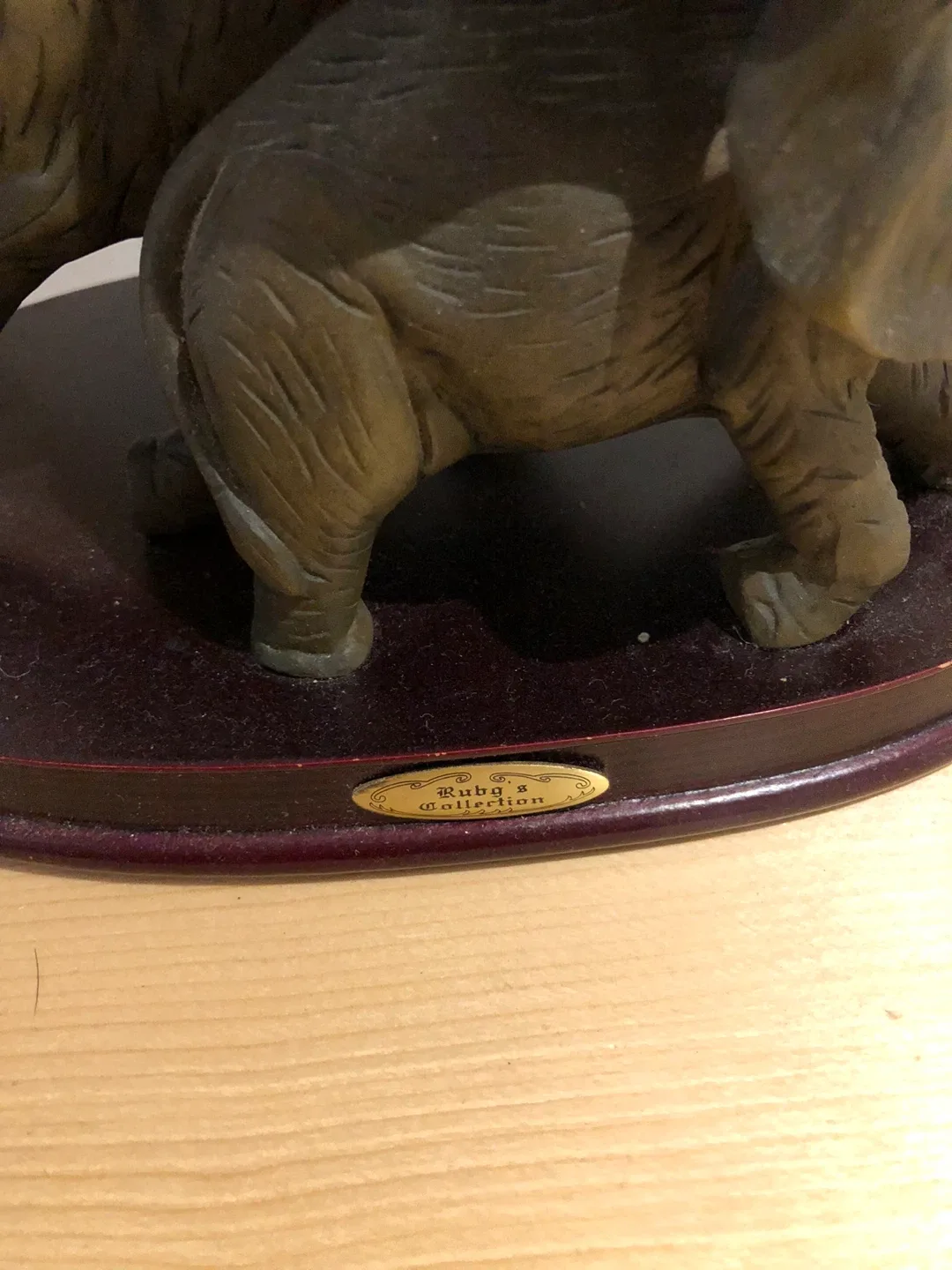 Ruby's Collection Elephant Figurine image indicator(4)