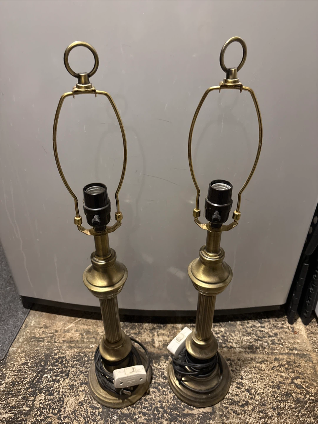 2 table lamps