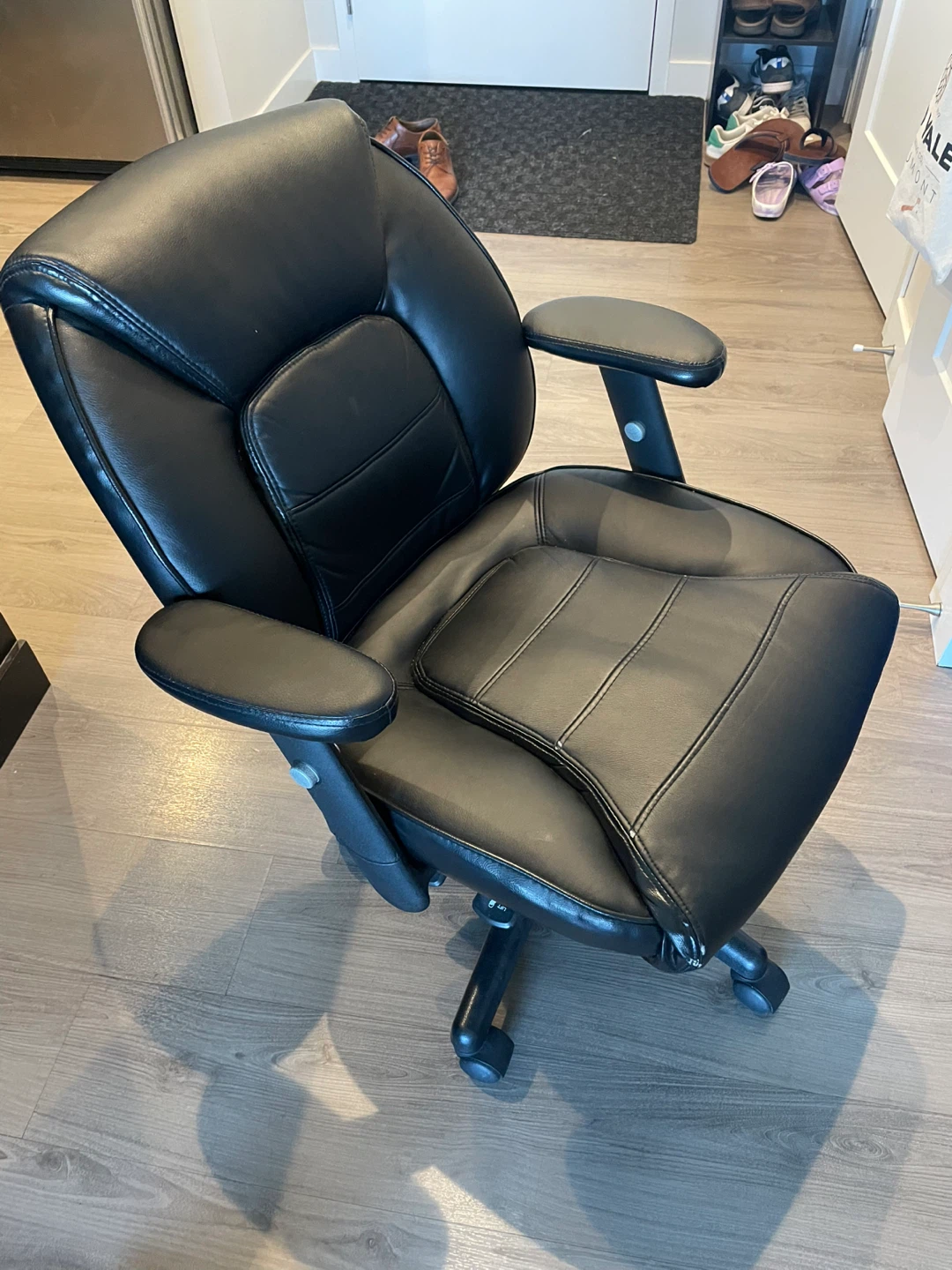 Black Leather Office Chair - photo 3