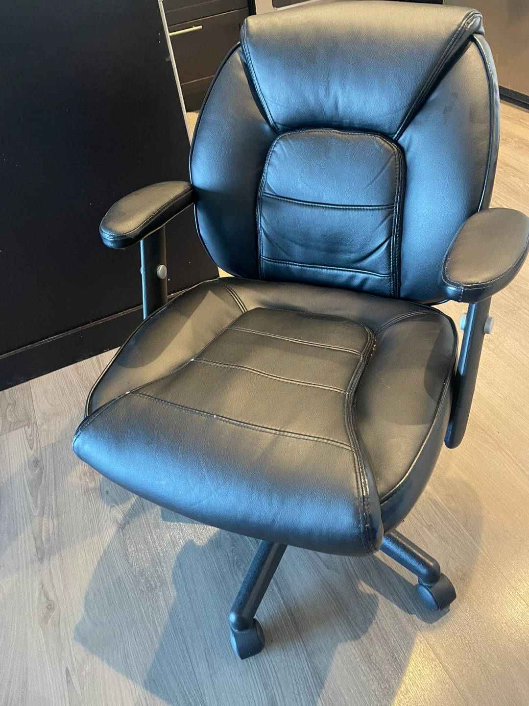 Black Leather Office Chair - photo 2