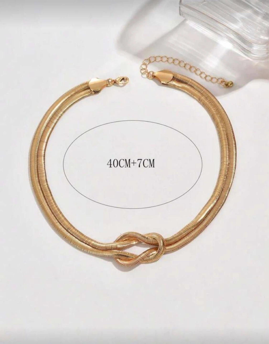 Elegant Gold-Tone Knot Necklace - photo 2