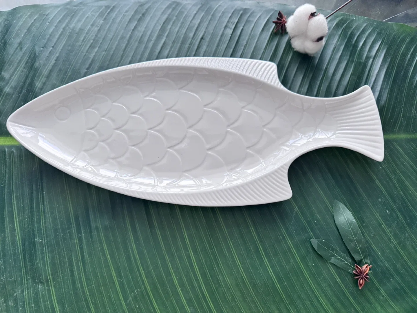 Fish Shaped Serving Plate - White Ceramic image indicator(4)
