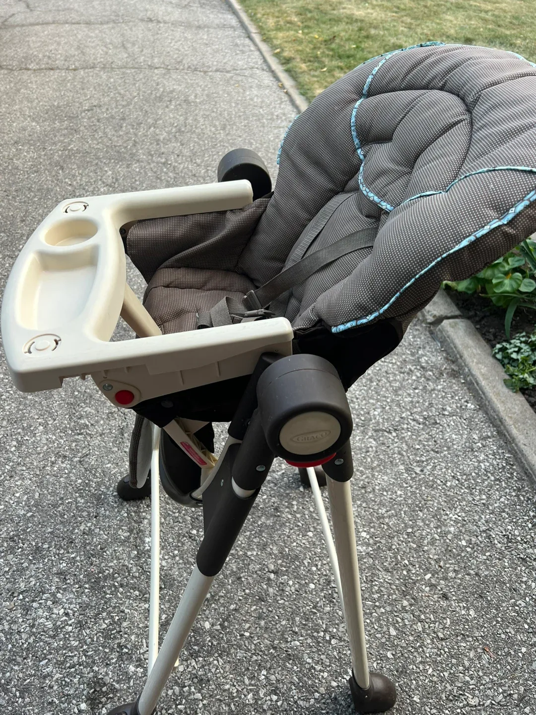 Graco High Chair - Grey & Cream image indicator(5)