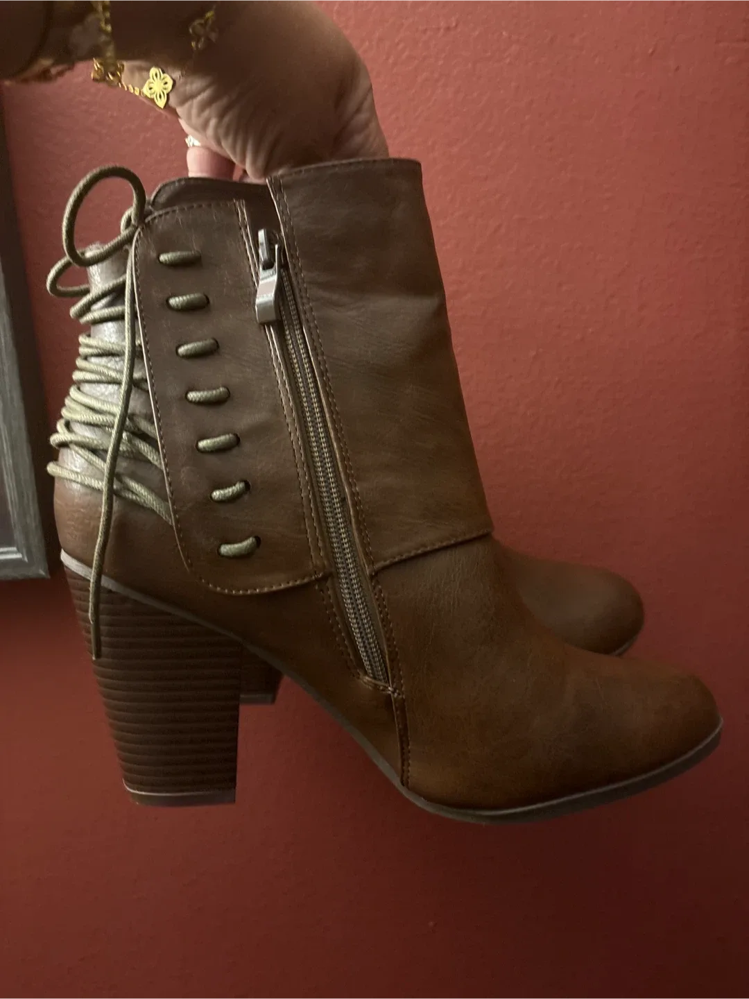 NEW Brown Ankle Boots - Size 8.5 image indicator(7)