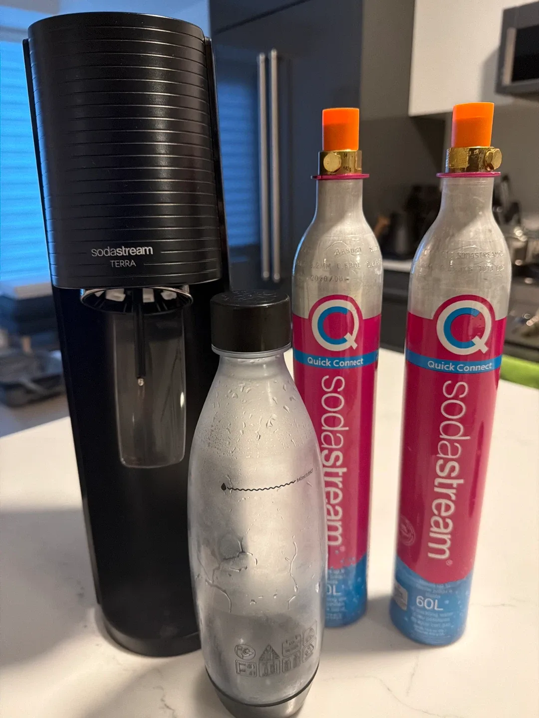 SodaStream Terra with 2 additional Cylinders thumbnail
