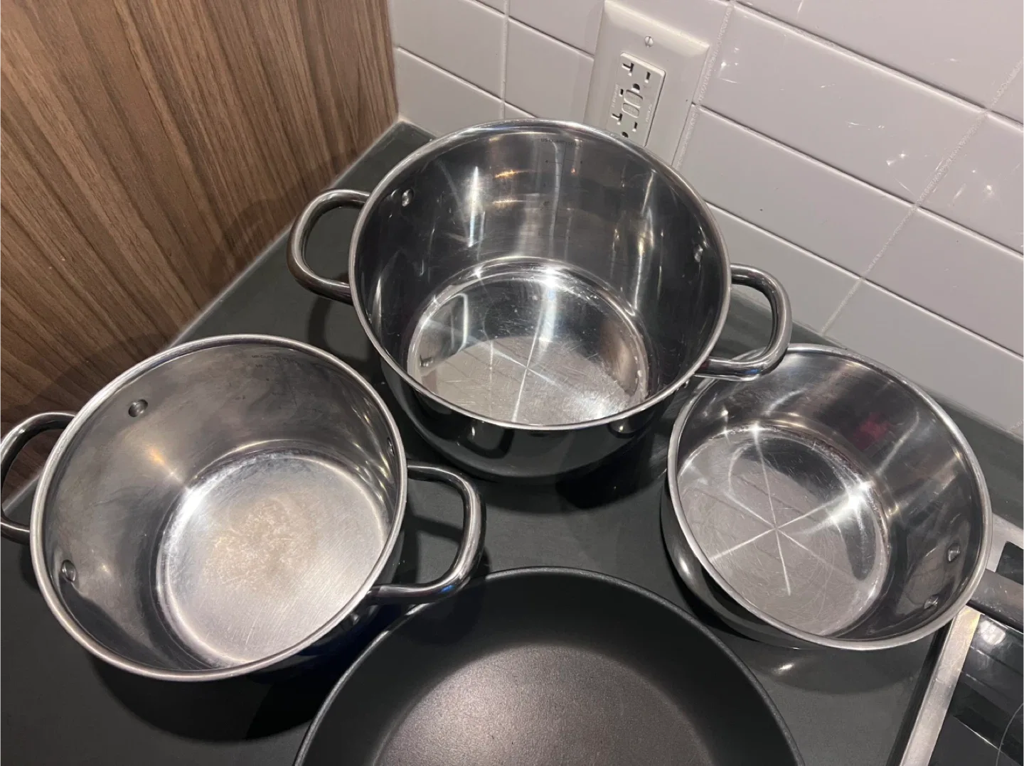 Stainless Steel Pots and Pan Set image indicator(2)