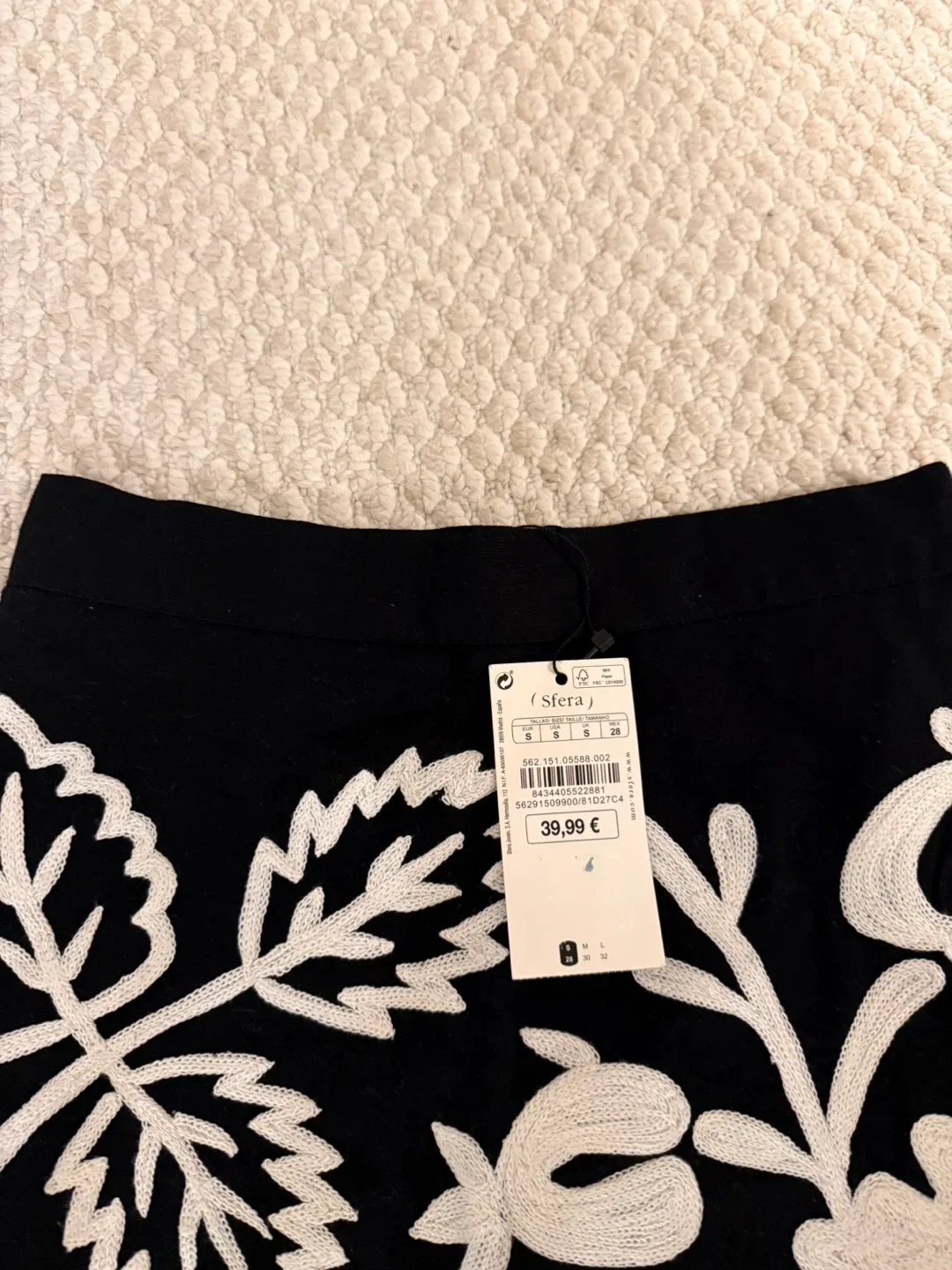 Sfera Black & White Floral Skirt - Size S Brand new with tags image indicator(2)