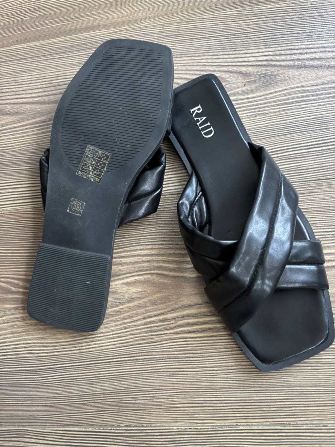 RAID Black Padded Cross Over Flat Sandals - Size 39 - photo 2