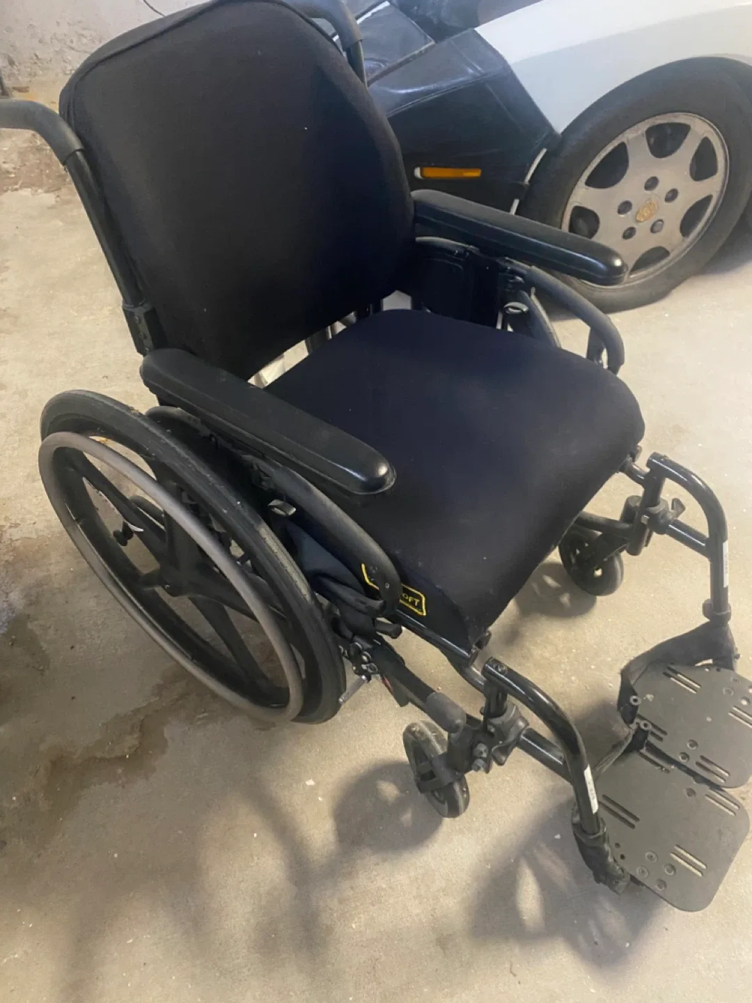 FUTURE Prism Basic Back Wheelchair image indicator(2)